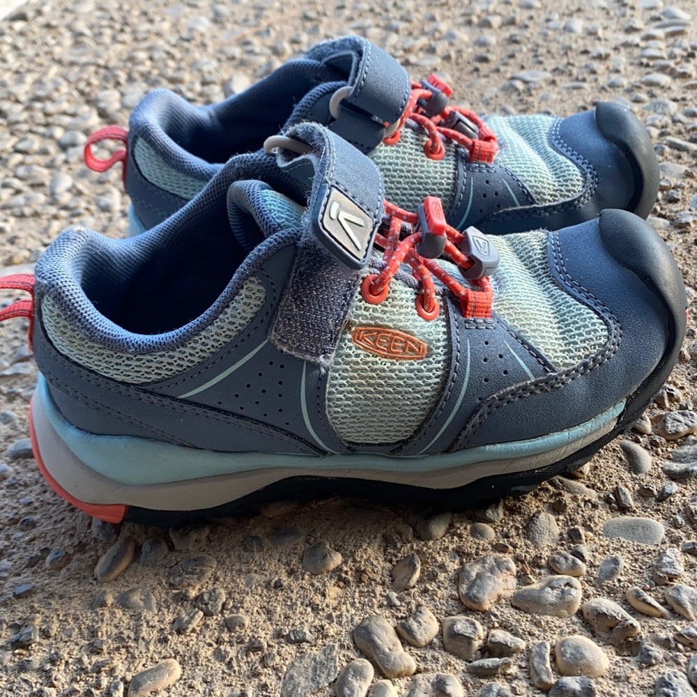 Keen hiking shoes